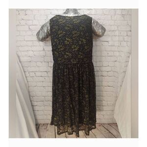 The Vanity Room Womens PLUS Size 1X Black/Gold Floral Lace Dress